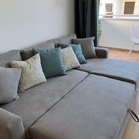 2-Bedroom Brand New Apartment Steps From The Beach Llança Exteriör bild