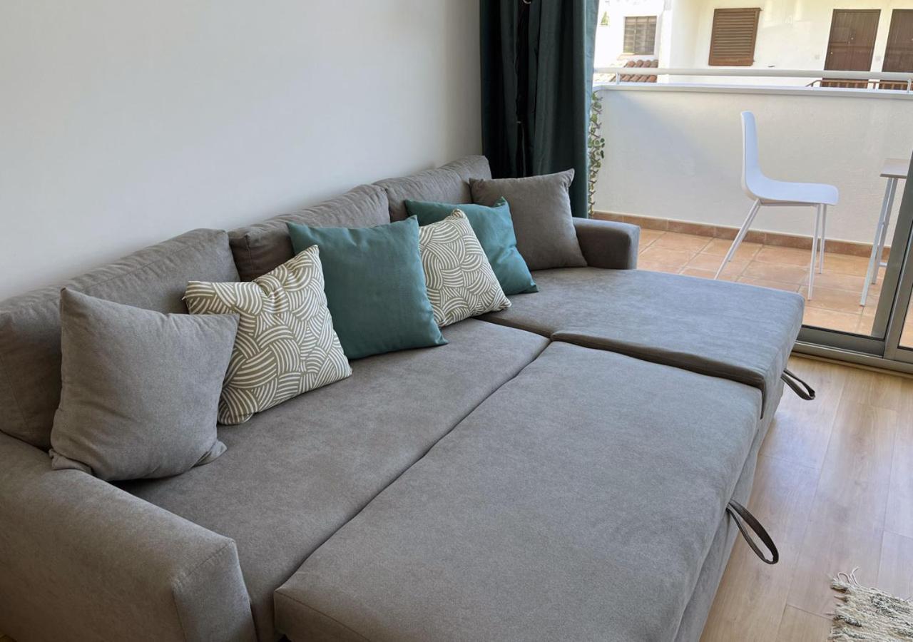 2-Bedroom Brand New Apartment Steps From The Beach Llança Exteriör bild